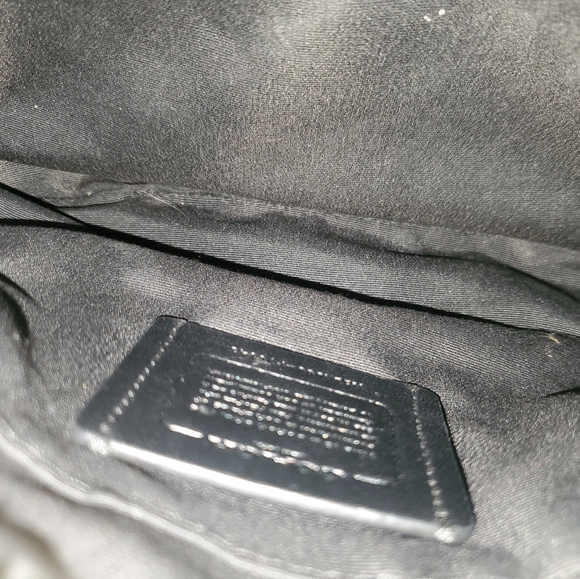 Beautiful coach purse - Picture 13 of 16